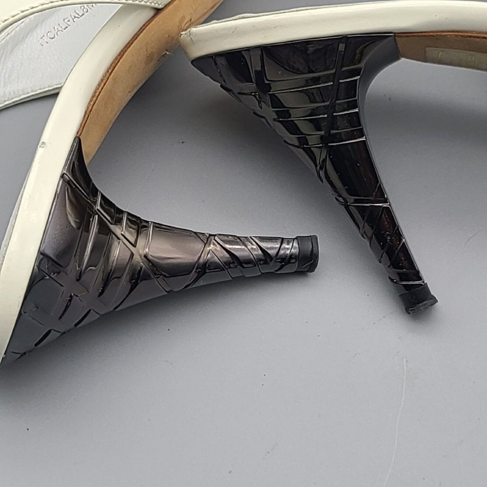 Burberry VTG Heels Women Sandals Sz.38.5 Slingback Pump White Bone Patent Metal - Picture 10 of 11